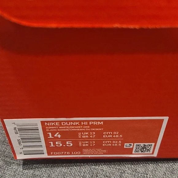 Nike Dunk High Premium Gold MountainSize 14 new with box and extra laces